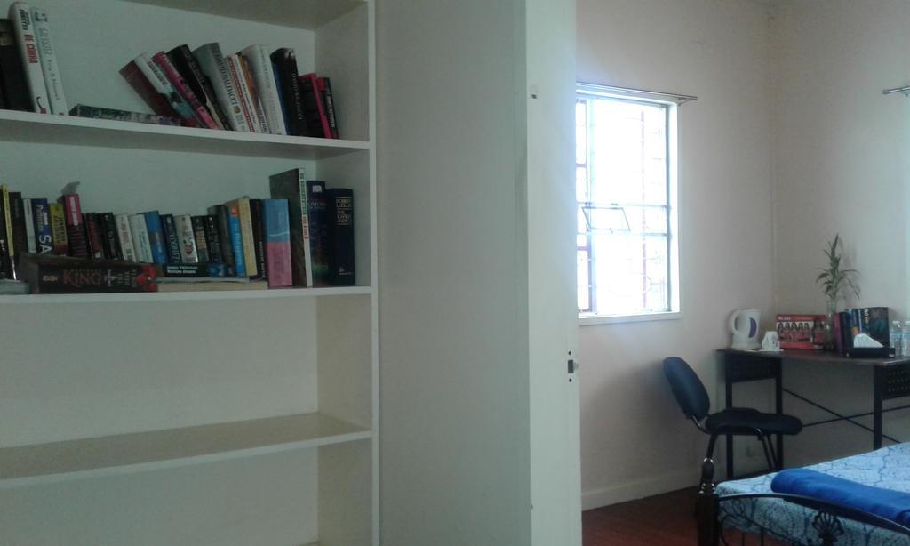 Christopher B&B And Apartments (Adults Only) Paranaque City Eksteriør billede