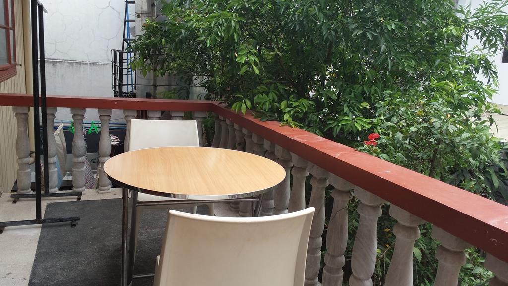 Christopher B&B And Apartments (Adults Only) Paranaque City Eksteriør billede