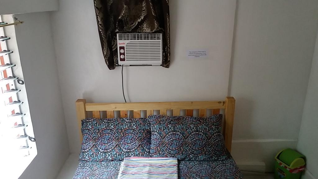 Christopher B&B And Apartments (Adults Only) Paranaque City Eksteriør billede